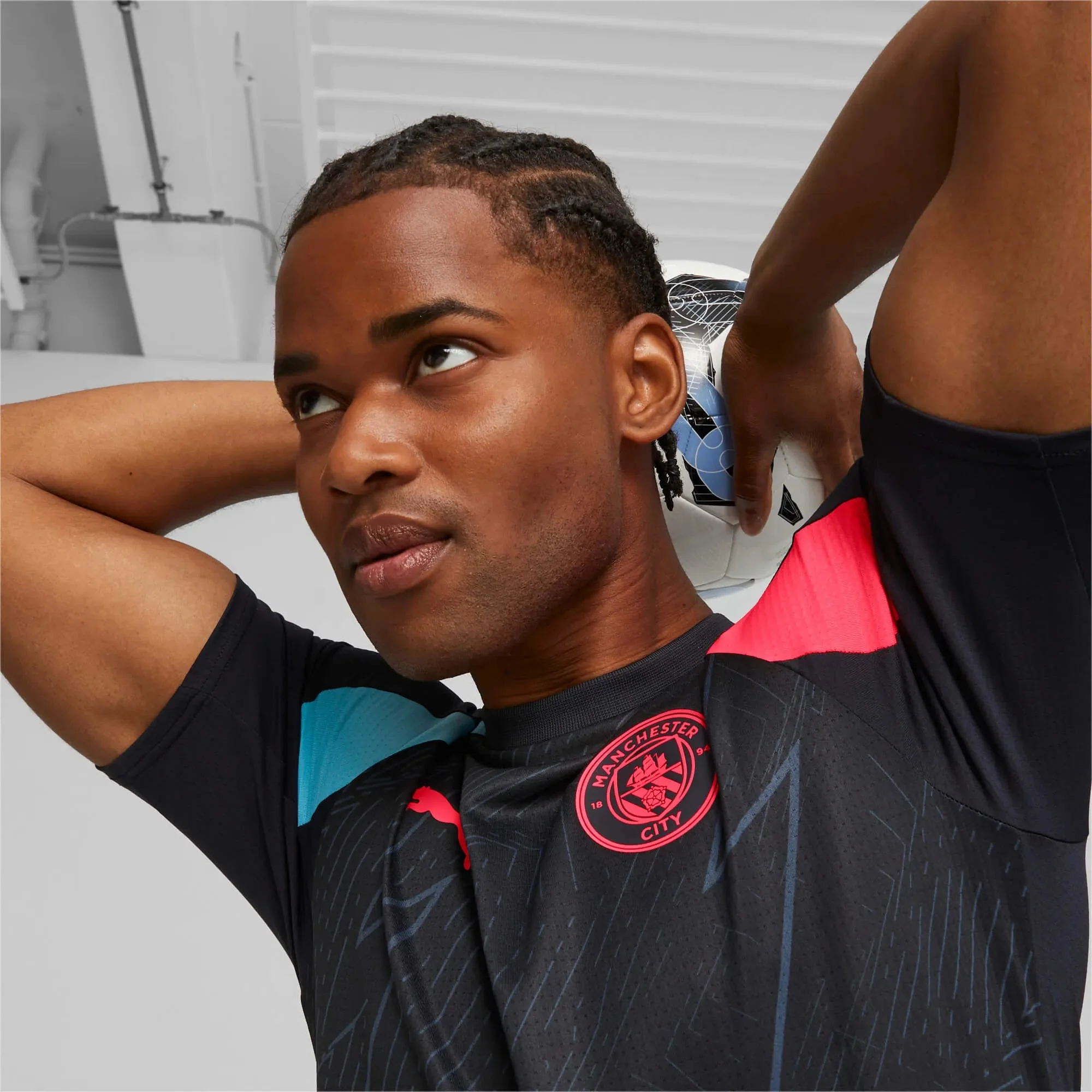 Puma 2023-24 Manchester City Men's SS Pre-Match Jersey - Image 4