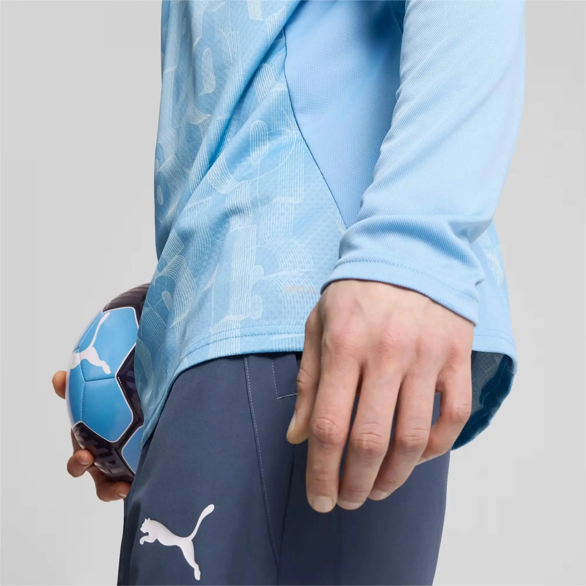 Puma 2024-25 Manchester City Men's Pre-Match 1/4 Zip Top - Image 5