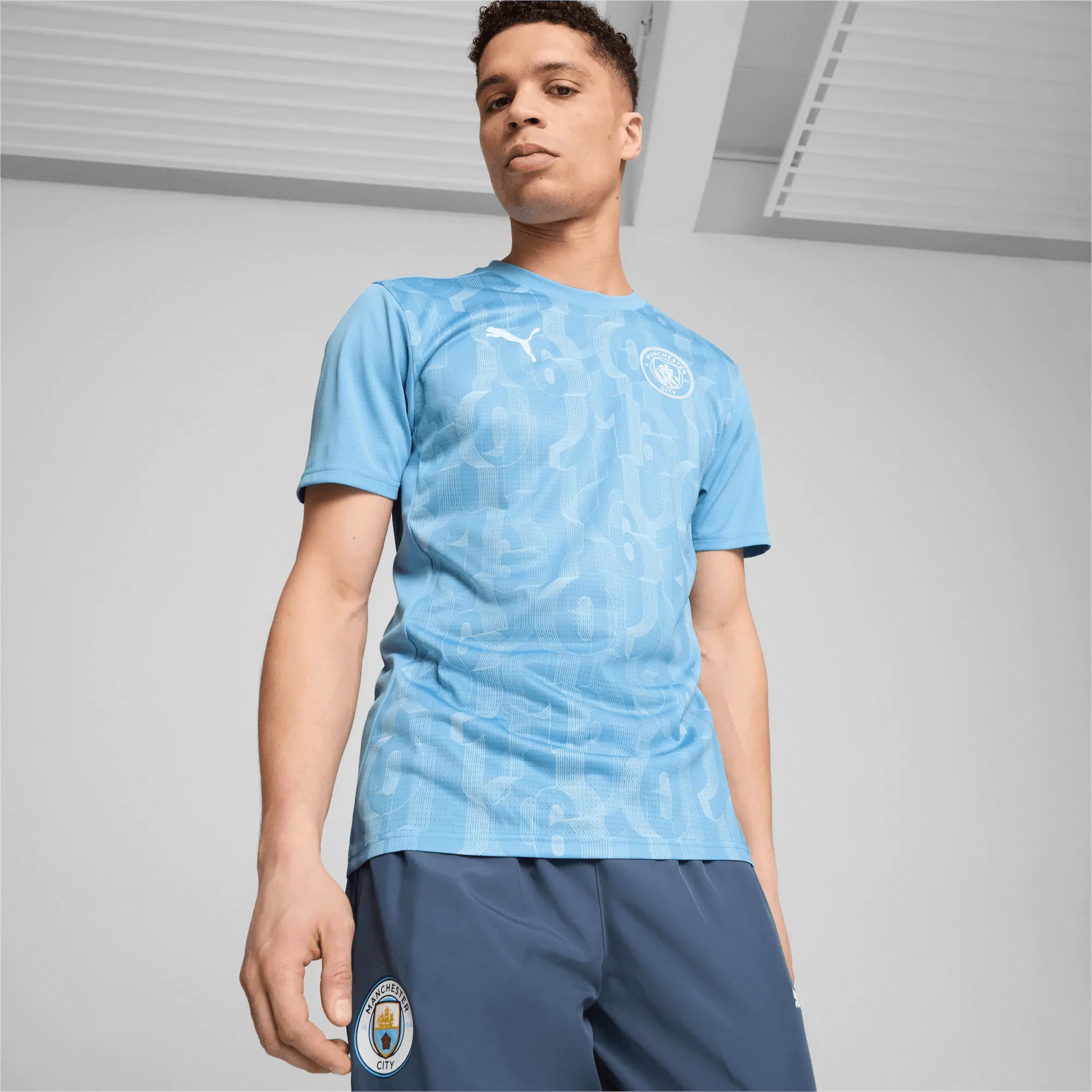 Puma 2024-25 Manchester City Men's Pre-Match Jersey - Image 3