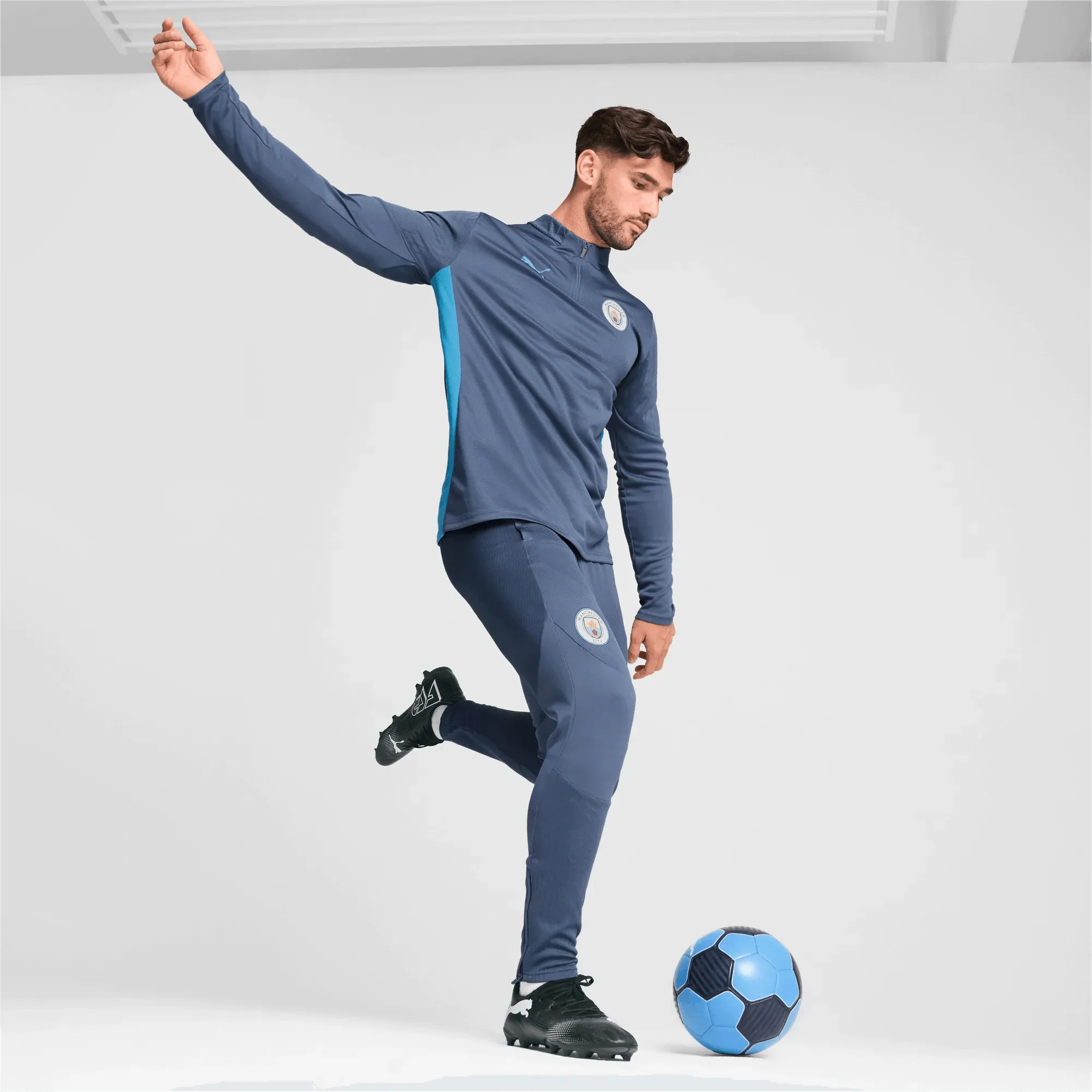 Puma 2024-25 Manchester City Men's Training Pants - Image 4