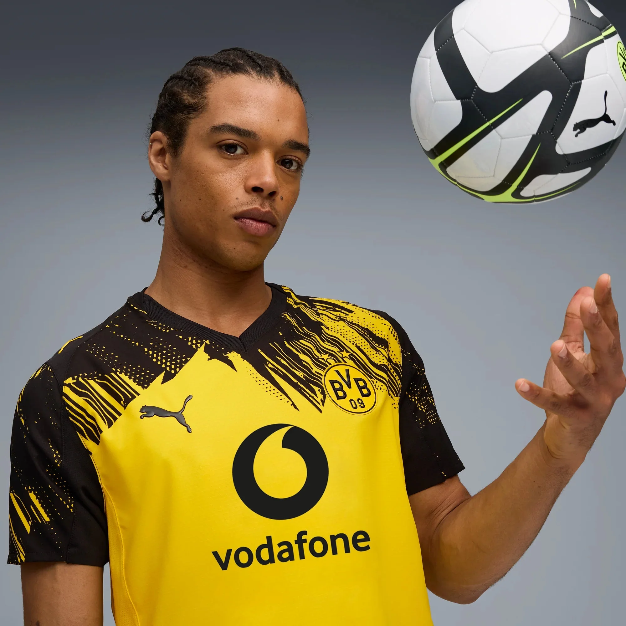 Puma 2025-26 Borussia Dortmund Men's Authentic Home Soccer Jersey - Image 5