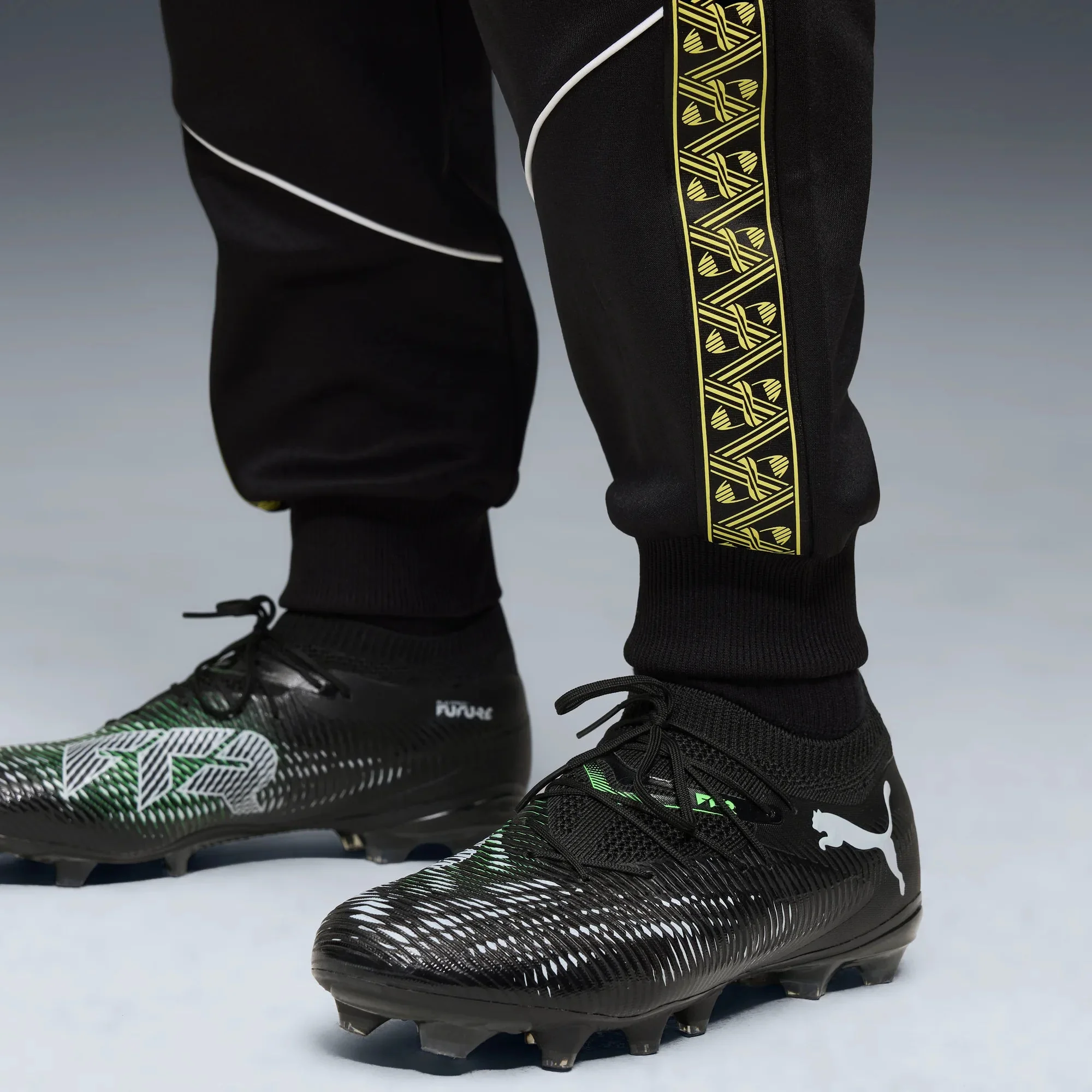 Puma 2025-26 Borussia Dortmund Men's King Anthem Pants - Image 6