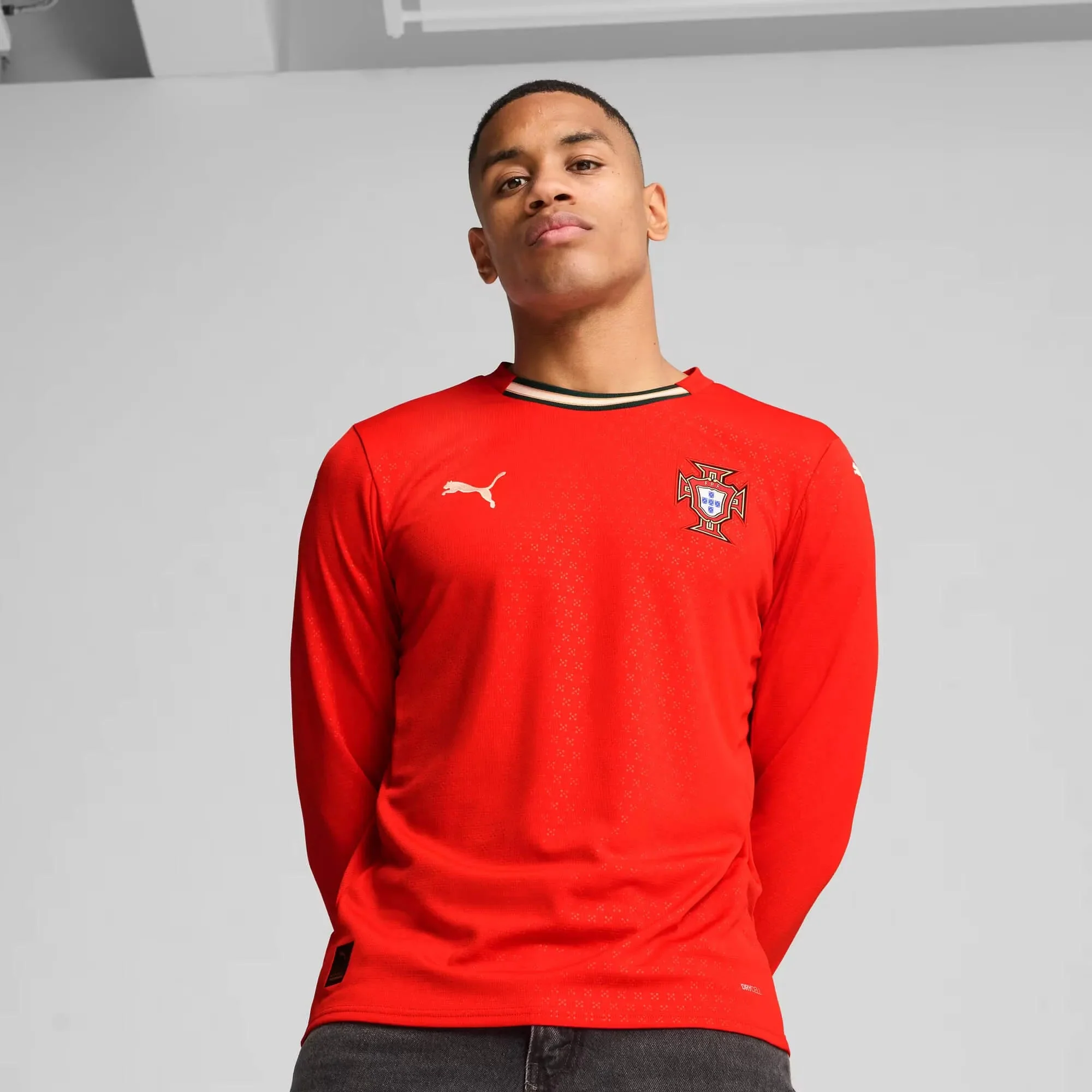 Puma 2025-26 Portugal Men's Stadium Home Long-Sleeve Jersey - Image 3