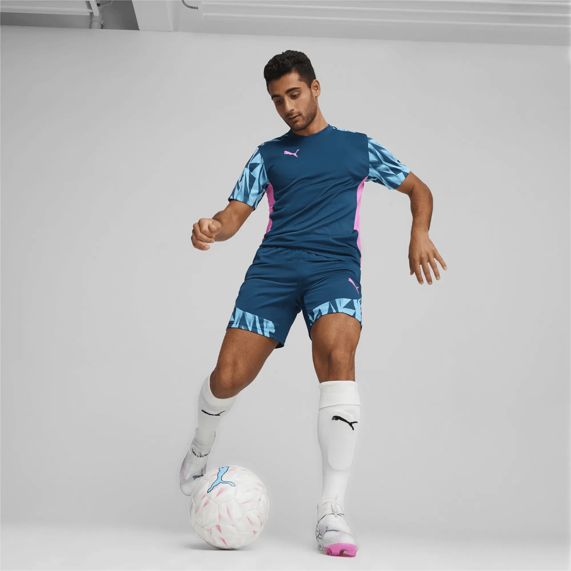 Puma Future 7 Ultimate FG-AG - Phenomenal Pack (SP24) - Image 7