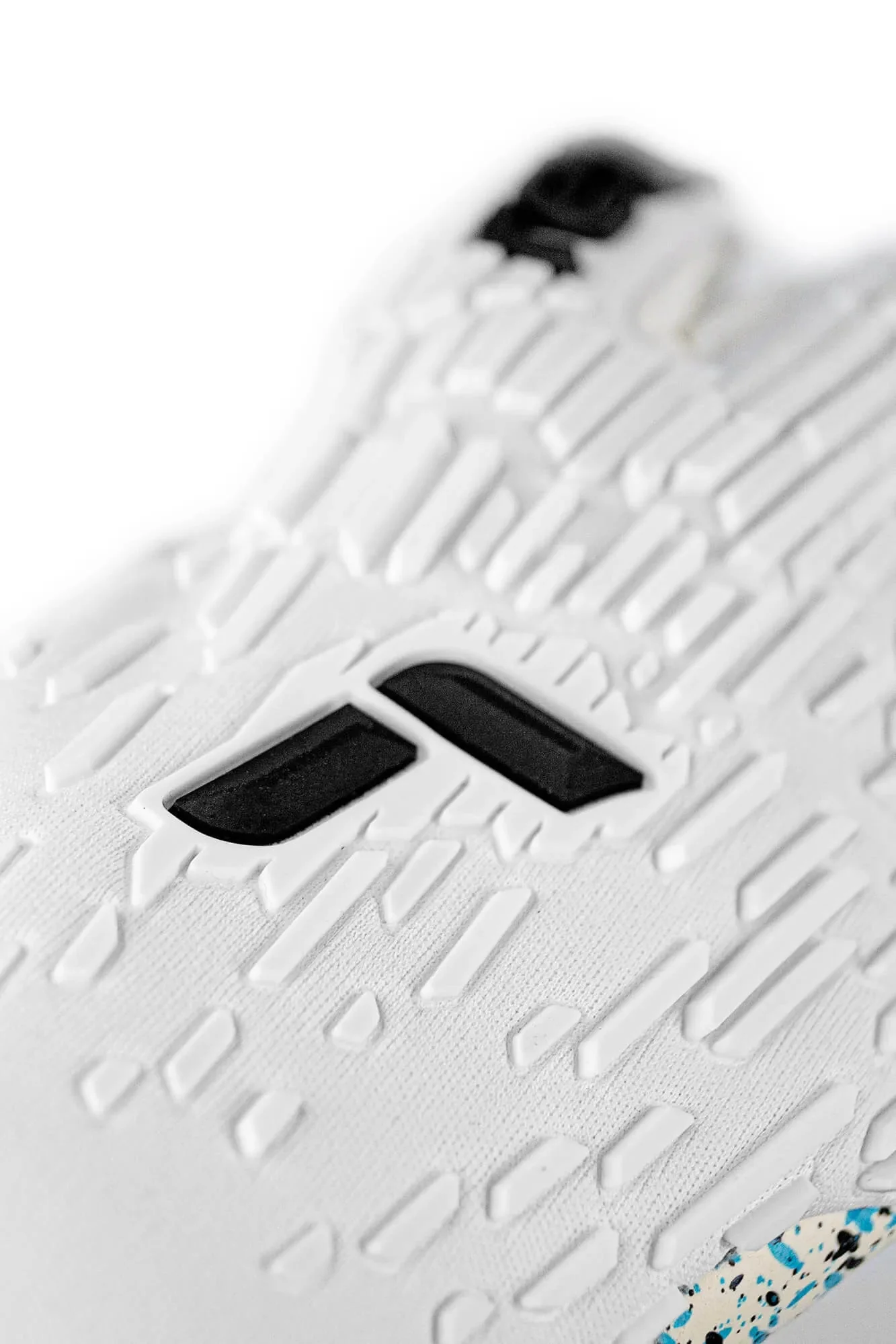 Reusch Attrakt Freegel Fusion Goalkeeper Gloves - Image 7