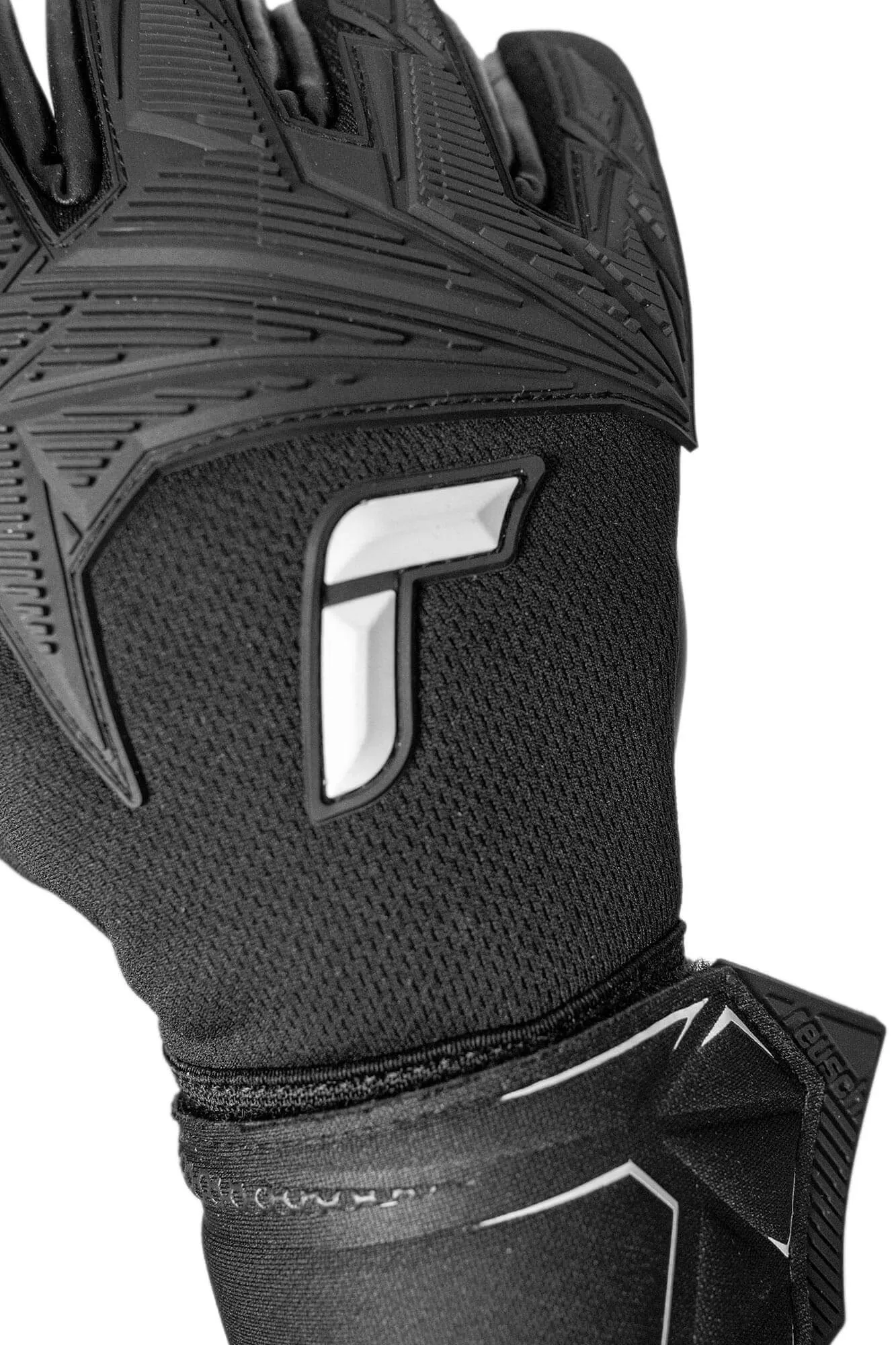 Reusch Attrakt Freegel Infinity Finger Support Goalkeeper Gloves - Image 7