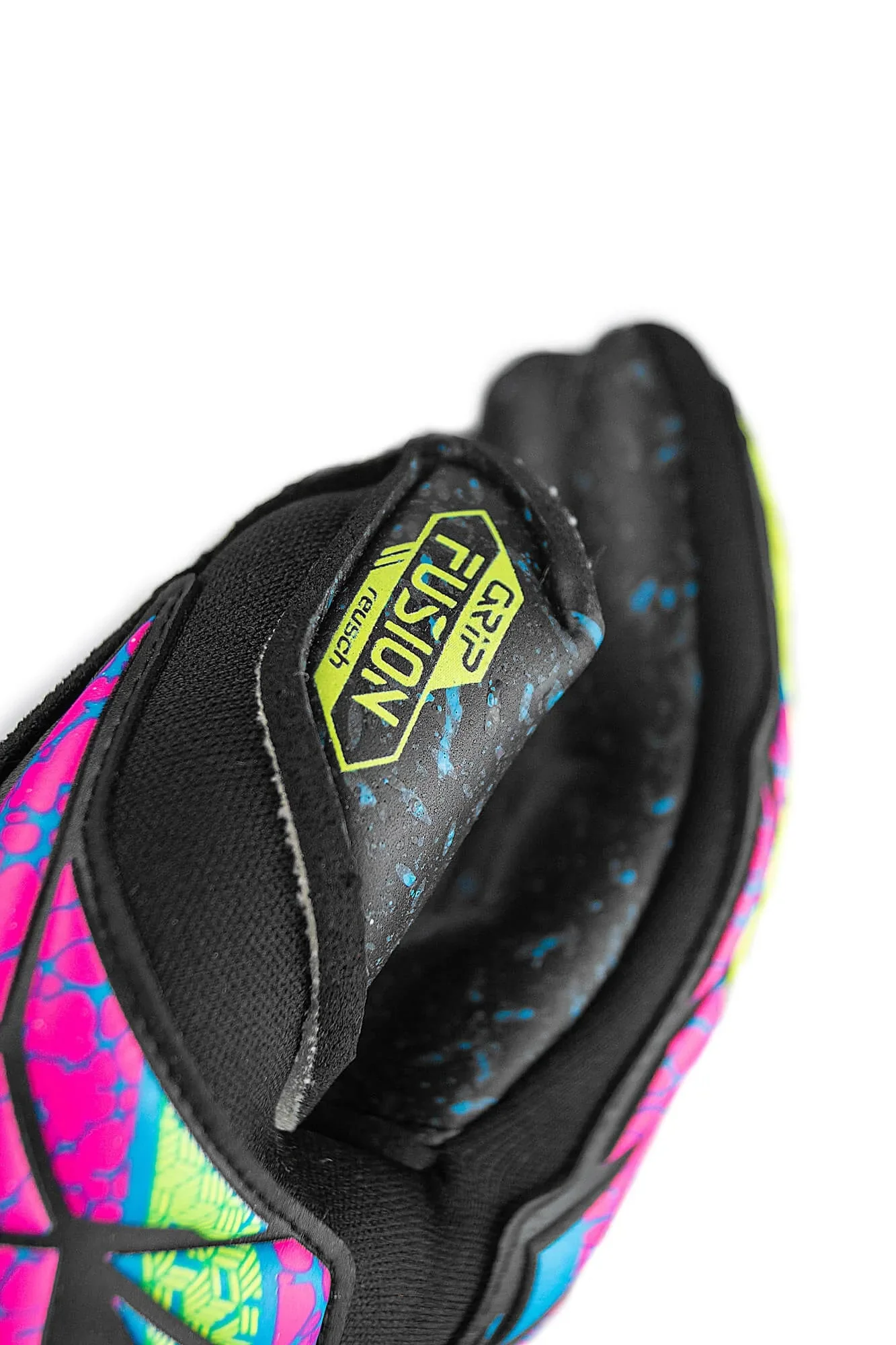 Reusch Attrakt Fusion Strapless Goalkeeper Gloves - Image 6