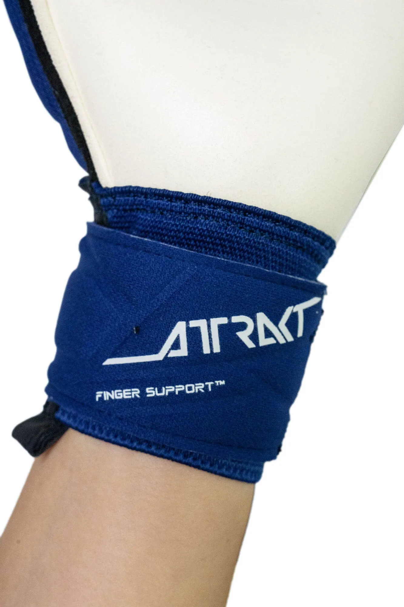 Reusch Junior Attrakt Freegel Gold X Finger Support Goalkeeper Gloves - Image 8