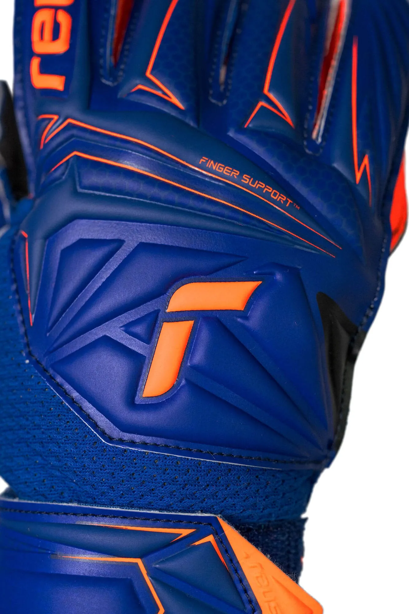 Reusch Junior Attrakt Infinity Finger Support Goalkeeper Gloves - Image 6