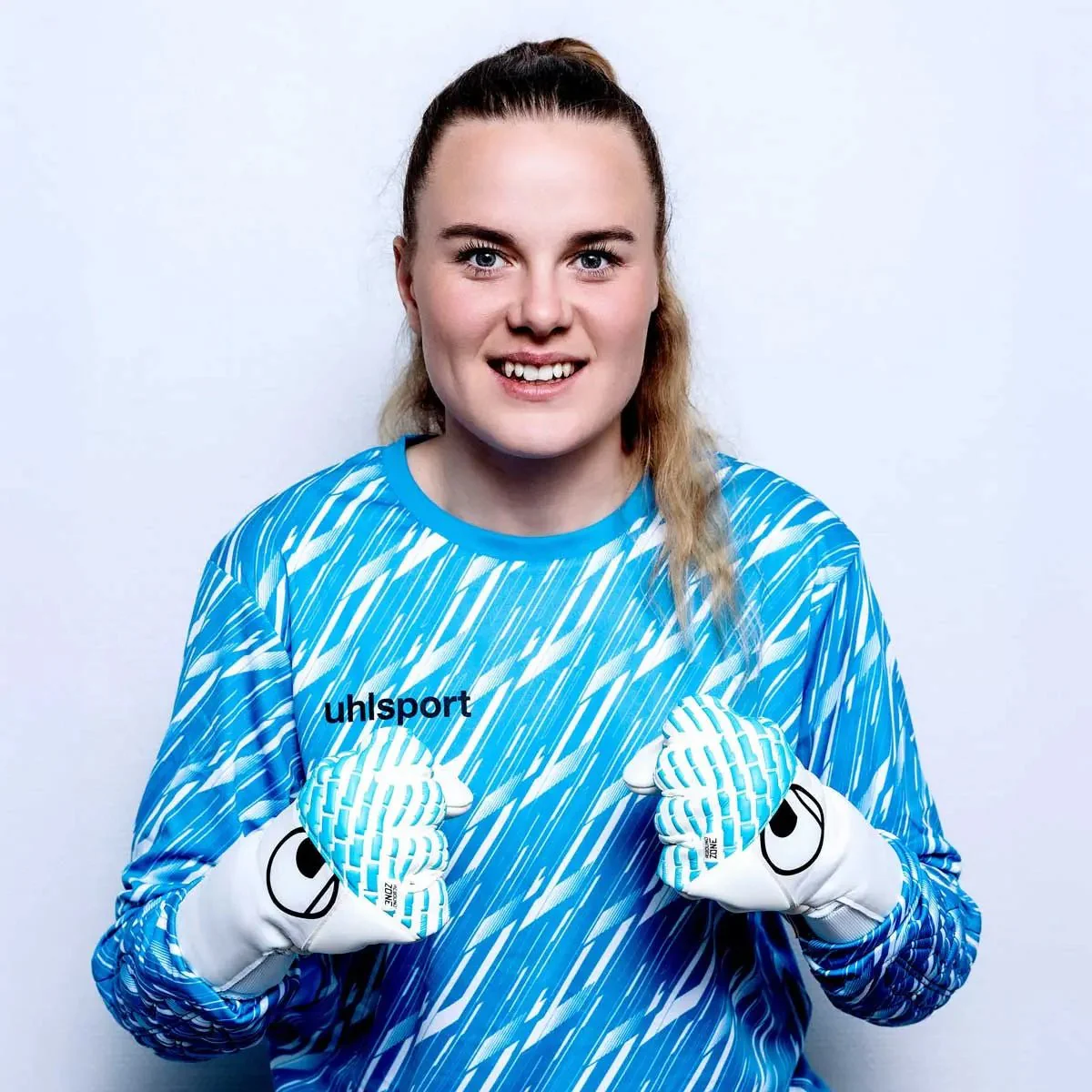 Uhlsport Cybertec Absolutgrip SC Goalkeeper Gloves - Image 10