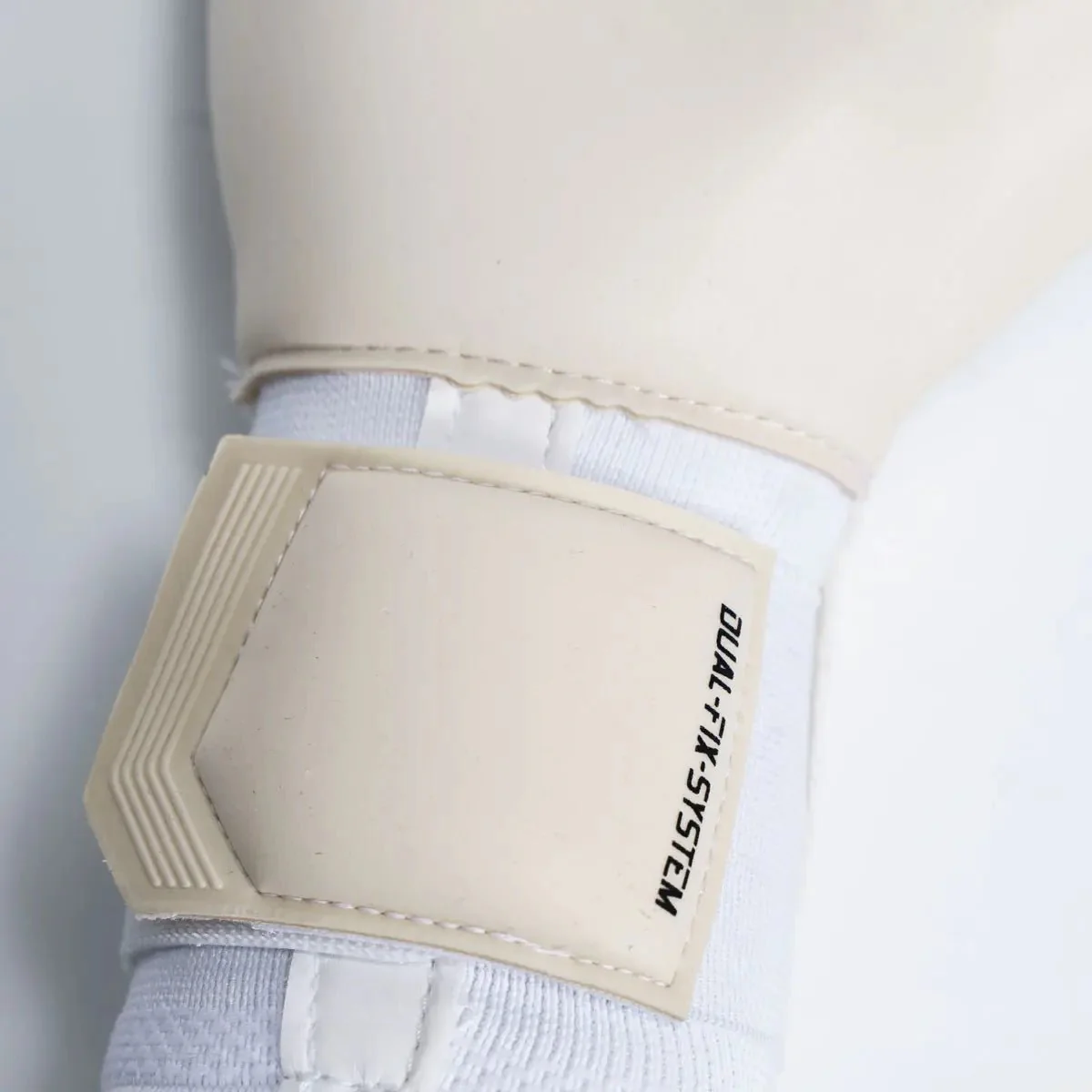Uhlsport Cybertec Absolutgrip SC Goalkeeper Gloves - Image 7