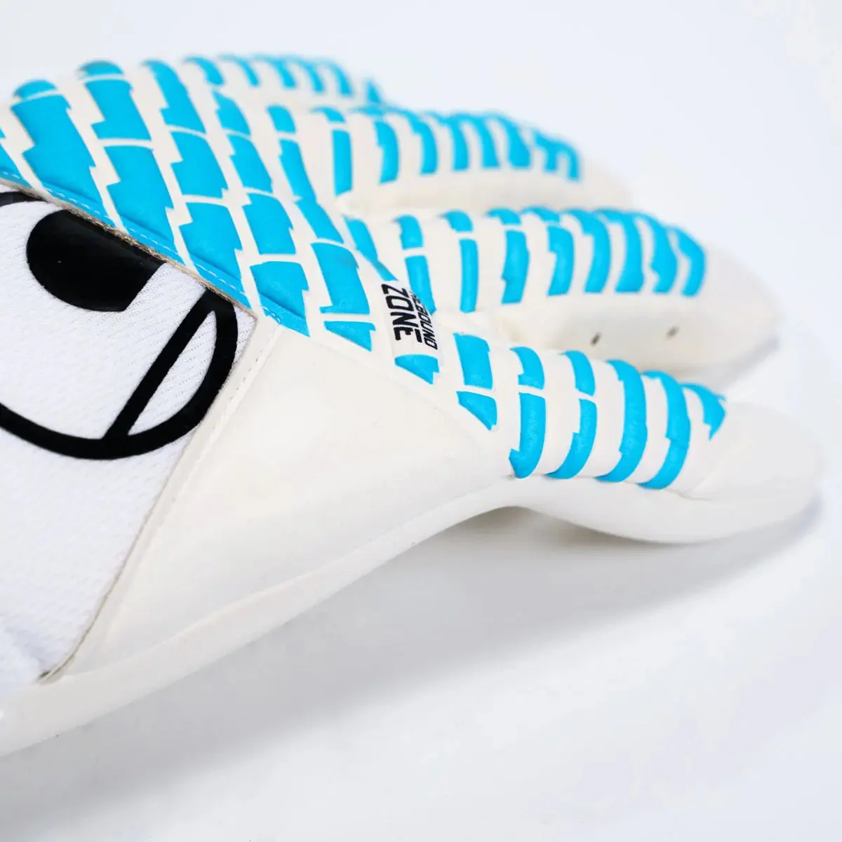 Uhlsport Cybertec Supersoft HN Goalkeeper Gloves - Image 6