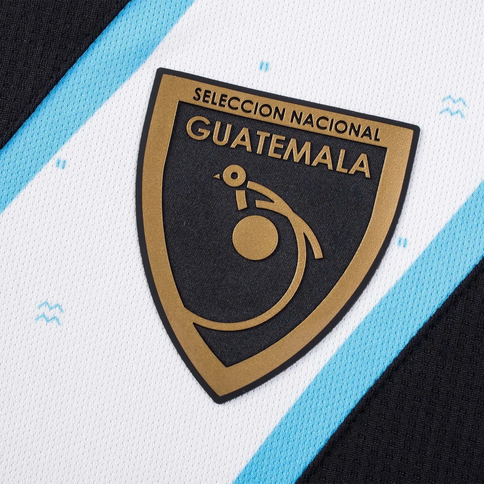 Umbro 2023-24 Guatemala Men's 3rd Long-Sleeve Jersey - Image 3