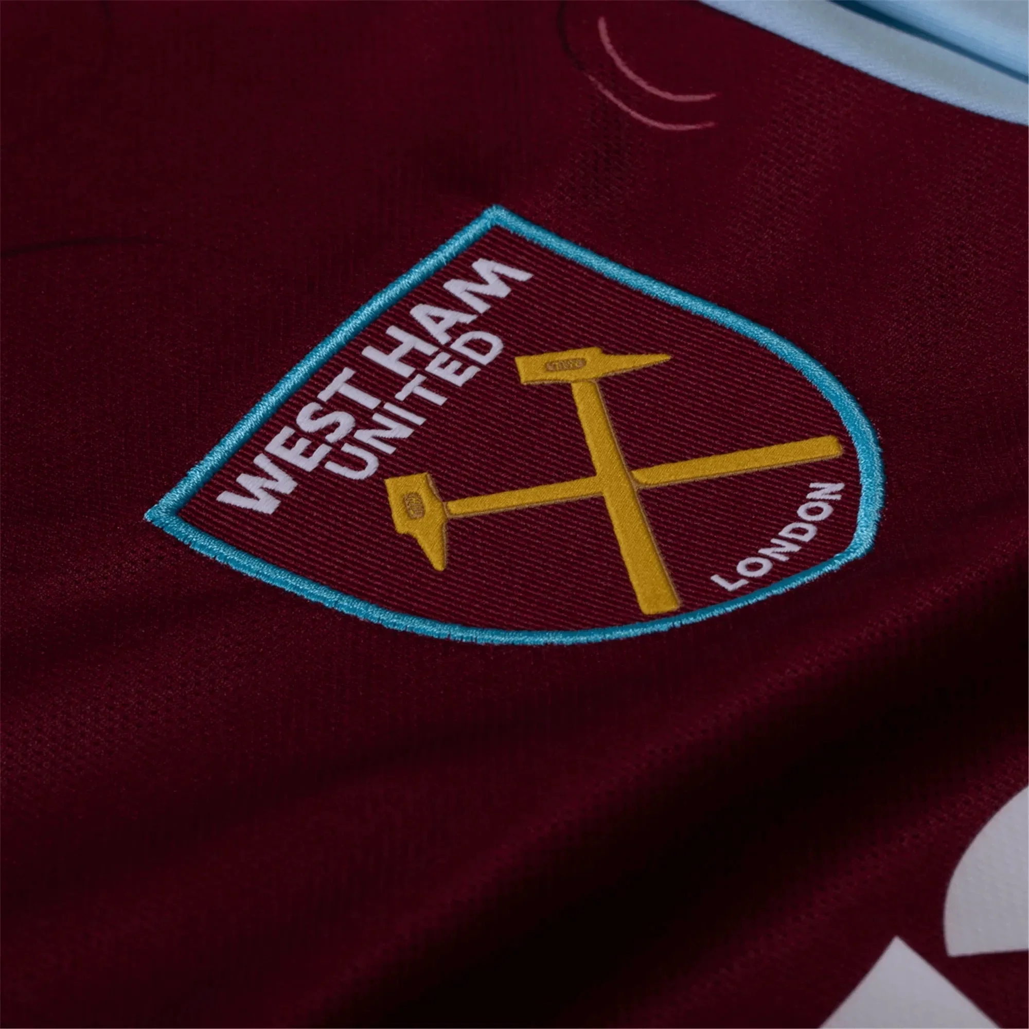 Umbro 2023-24 West Ham Men's Stadium Home Jersey - Image 4