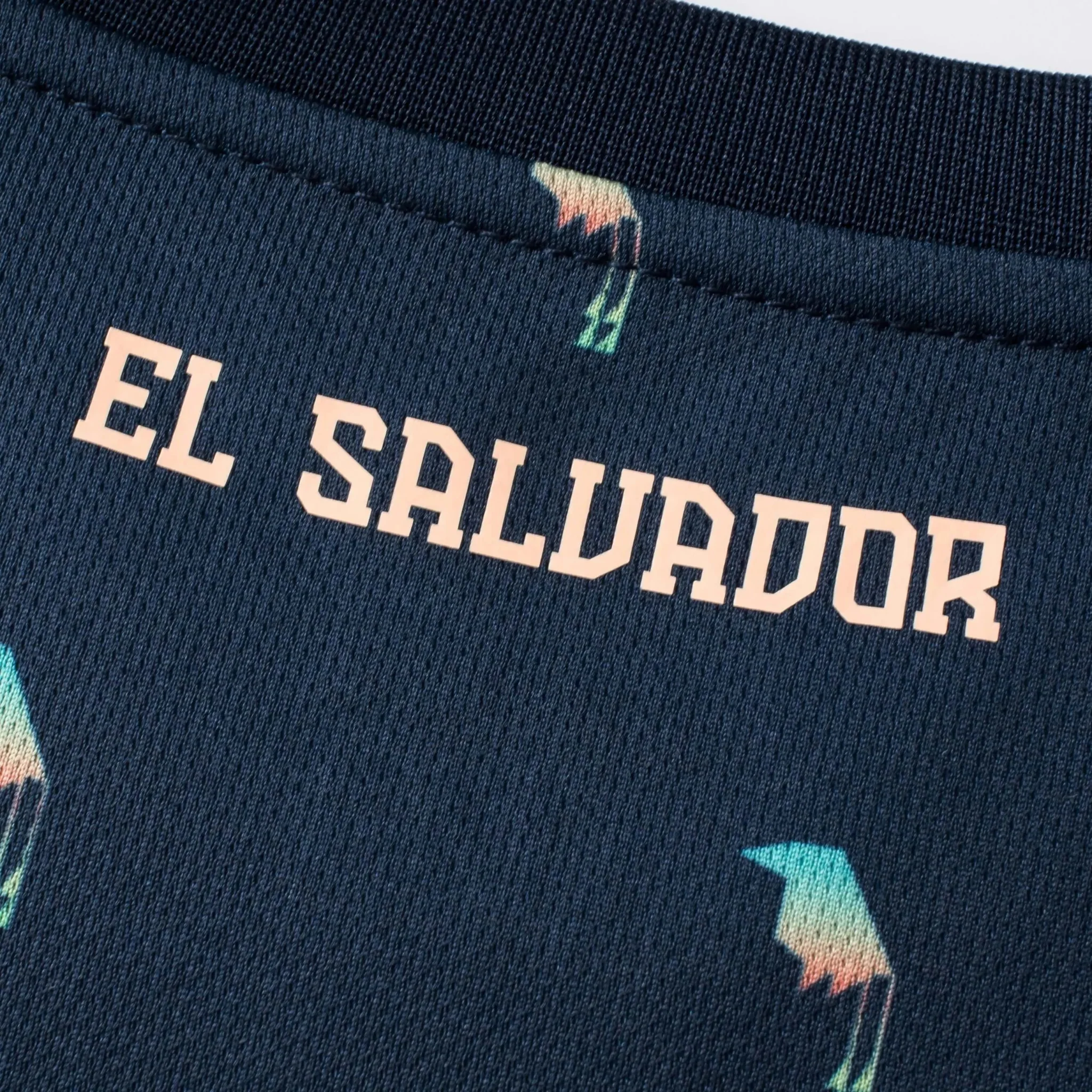 Umbro 2024 El Salvador Men's Fourth Pre-Match Jersey - Image 5