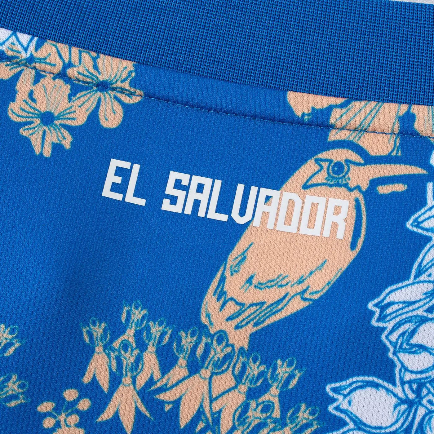 Umbro 2025-26 El Salvador Men's Third Pre-Match Soccer Jersey - Image 5